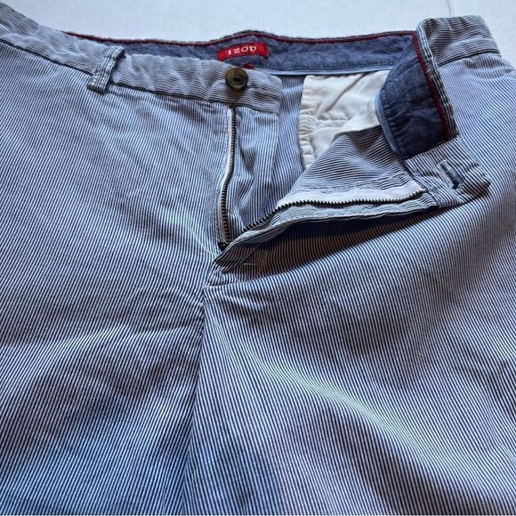 Izod Men's Casual Shorts Light blue with white pin stripe Size 34 - Picture 5 of 7